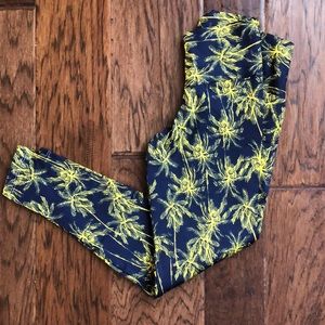 FFit Apparel Palm Tree Leggings Size Small